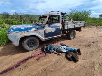 Nova Itarana, homem assassinado e carro incendiado