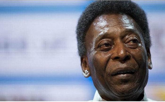 Com problema de saúde, Pelé está internado há seis dias
