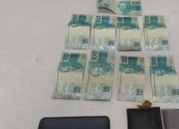 Homem é preso com 900 reais em cédulas falsas