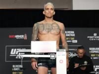 Charles Do Bronx não bate o peso e perde cinturão do UFC