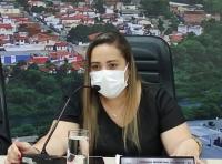 Jequié deve vacinar adolescentes de 17 anos sem comorbidades ainda esta semana, prevê secretária